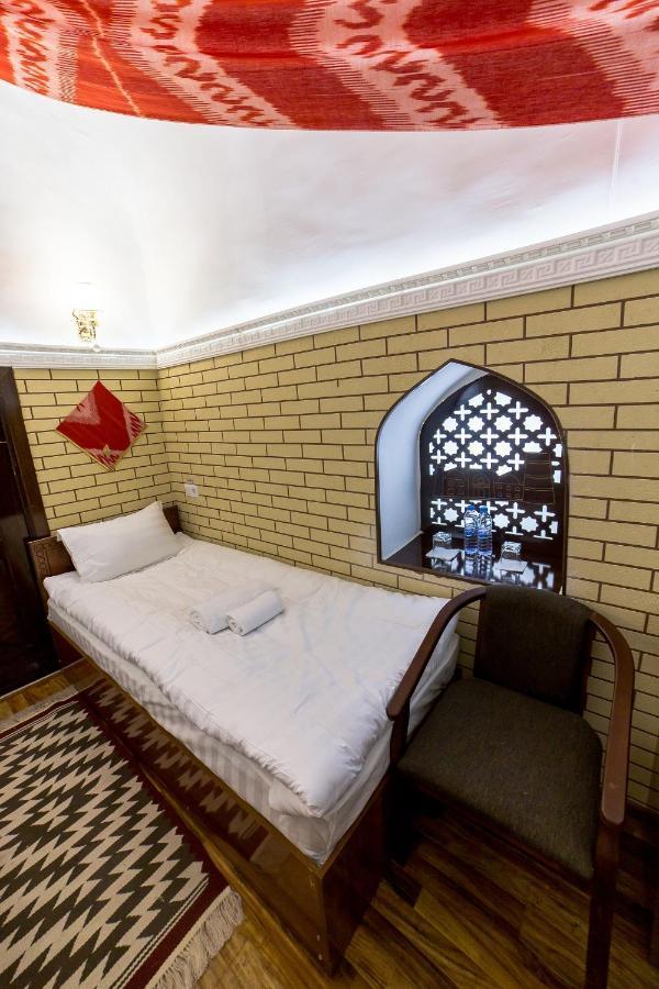 Feruzkhan Hotel - Madrassah Mohammed Rakhim Khan 1871 ヒヴァ エクステリア 写真