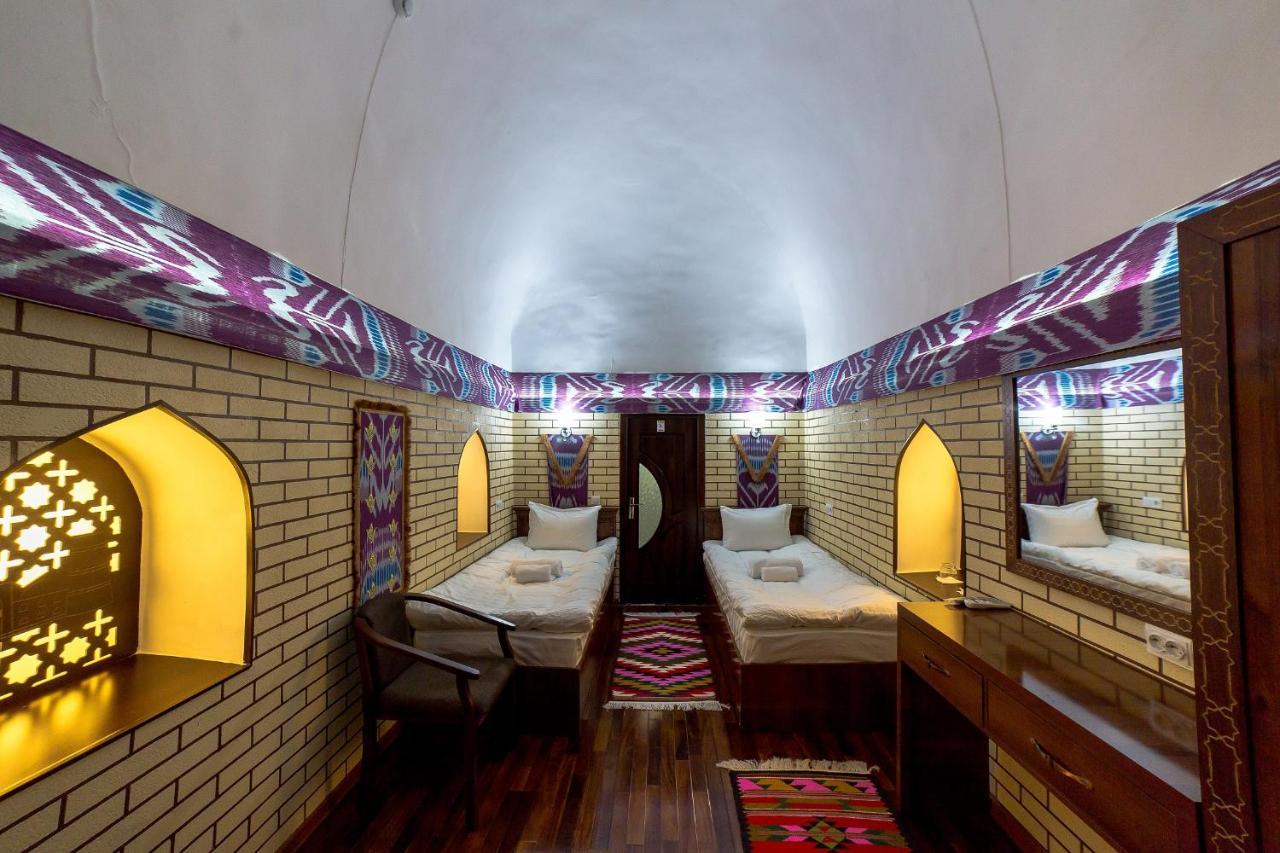 Feruzkhan Hotel - Madrassah Mohammed Rakhim Khan 1871 ヒヴァ エクステリア 写真