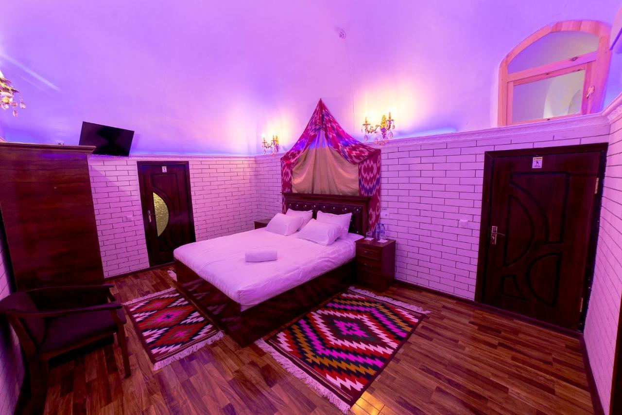Feruzkhan Hotel - Madrassah Mohammed Rakhim Khan 1871 ヒヴァ エクステリア 写真